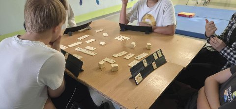 CAŁA POLSKA GRA W RUMMIKUB — zdjęcie 1